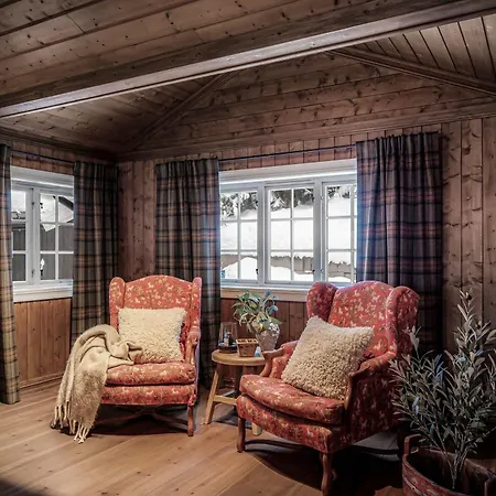 Alpehytte Th622- Premium Ski-In,Out Chalet With 8 Bedroom, Jacuzzi, Sauna