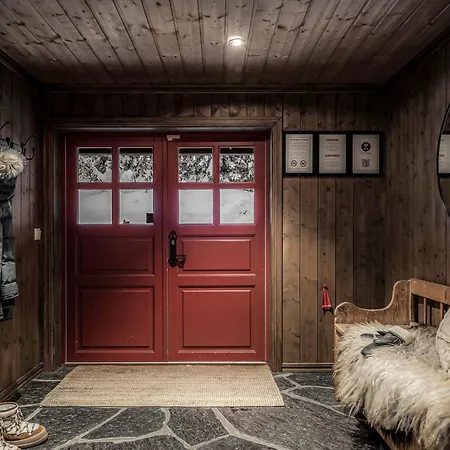 Alpehytte Th622- Premium Ski-In,Out Chalet With 8 Bedroom, Jacuzzi, Sauna *