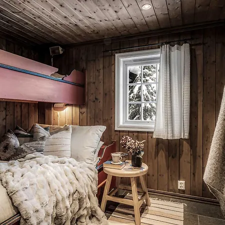 Alpehytte Th622- Premium Ski-In,Out Chalet With 8 Bedroom, Jacuzzi, Sauna