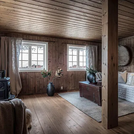 Th622- Premium Ski-In,Out Chalet With 8 Bedroom, Jacuzzi, Sauna *