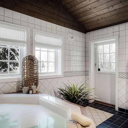Th622- Premium Ski-In,Out Chalet With 8 Bedroom, Jacuzzi, Sauna Innbygda