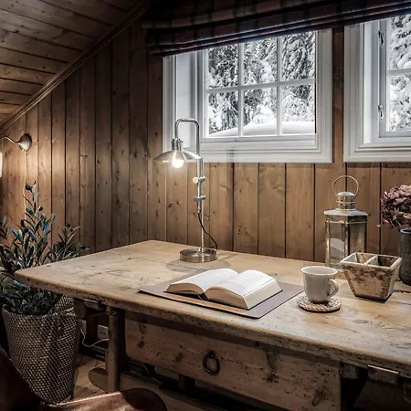 Th622- Premium Ski-In,Out Chalet With 8 Bedroom, Jacuzzi, Sauna