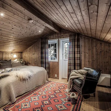Th622- Premium Ski-In,Out Chalet With 8 Bedroom, Jacuzzi, Sauna *