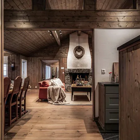 Alpehytte Th622- Premium Ski-In,Out Chalet With 8 Bedroom, Jacuzzi, Sauna *
